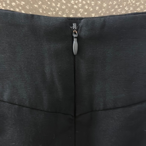 🔥🔥🔥Worthington Black Petite Pencil Skirt 10P - Picture 2 of 4